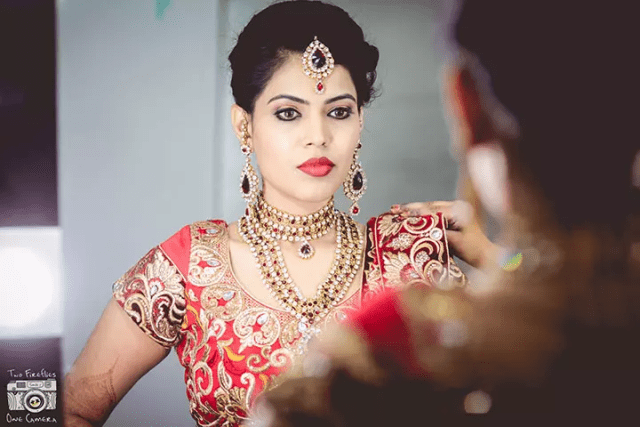 red-bridal-wear-lehenga