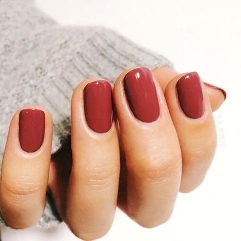 Soft-Red-Nails