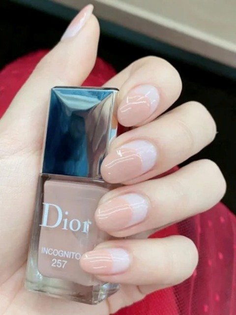 classic-nude-nails-designs