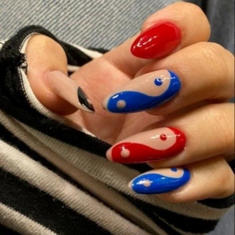 Incredible-Red-and-Blue-Nail-Design