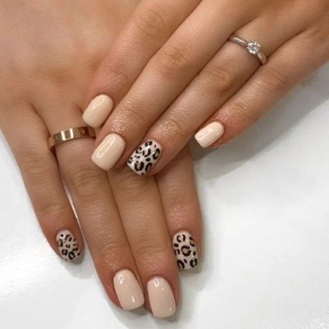 Superb-Leopard-Print-Nail-Design