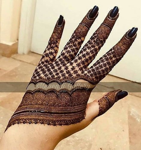 Heavy Finger Mehndi Designs