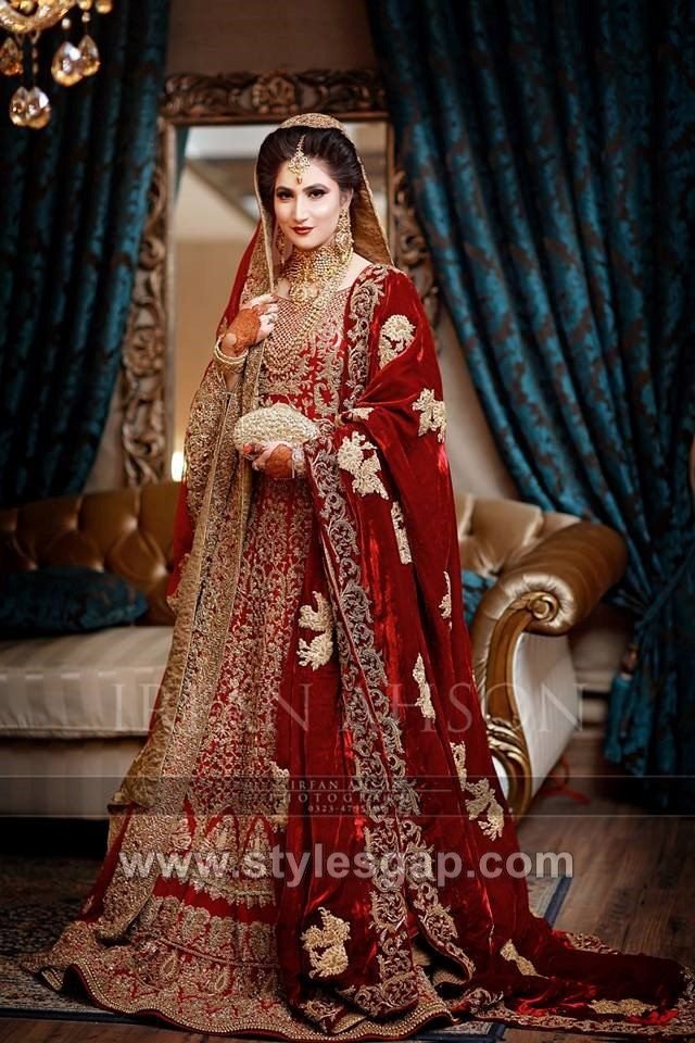 Designer-lehenga-for-brides